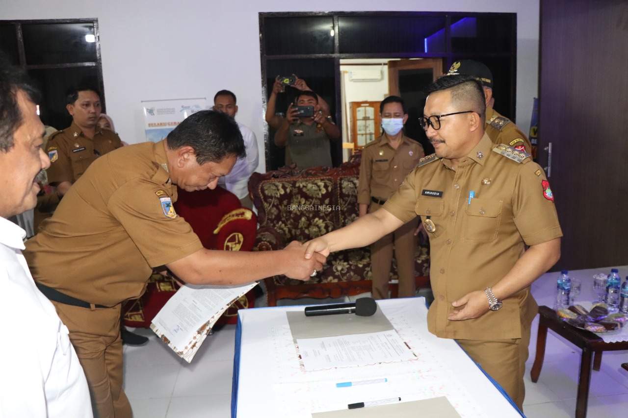 Hasrin Pensiun, Bupati Amirudin Tunjuk Rudi Pk Bullah Sebagai Plt Kadis Perdagangan Dan Perindustrian Banggai