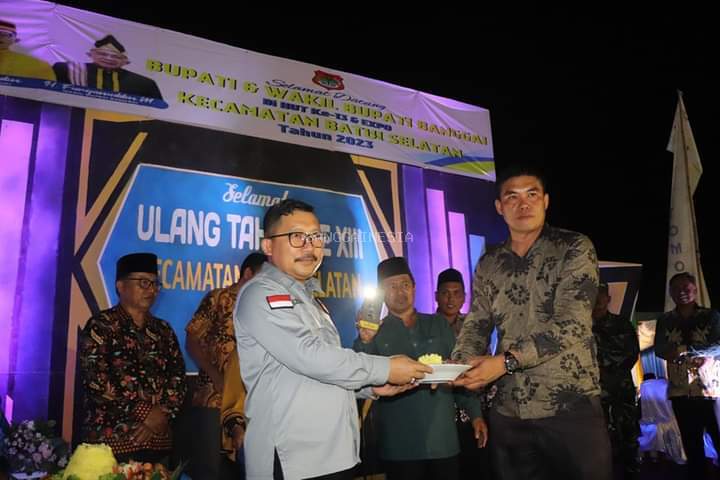 Bupati Banggai Hadiri Perayaan Hut Ke-13 Batui Selatan Dan Pembukaan Expo