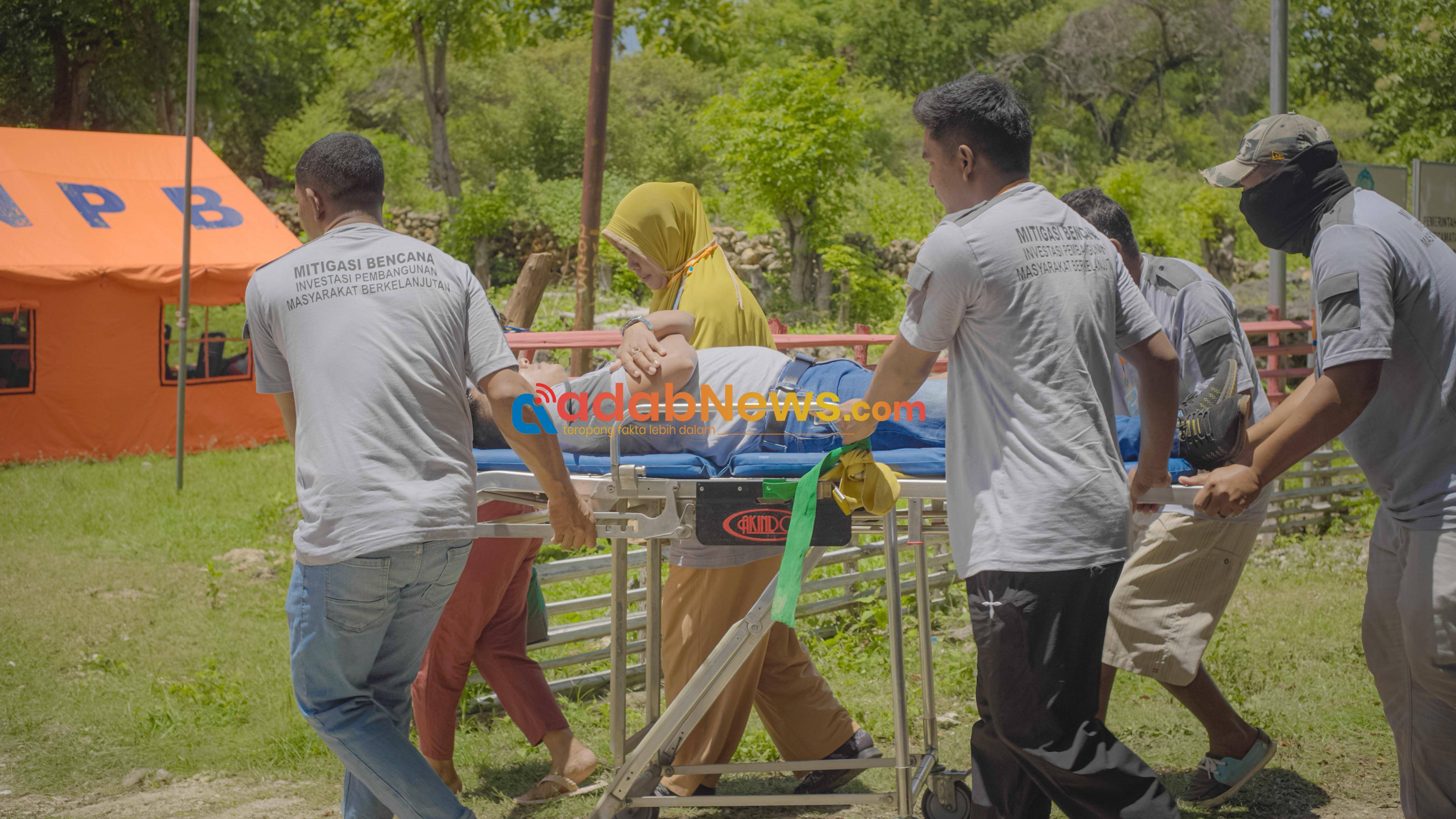 Gelar Simulasi Bencana, PLN UIP Nusra Perkuat Ketangguhan Warga Desa Tablolong dan Lifuleo