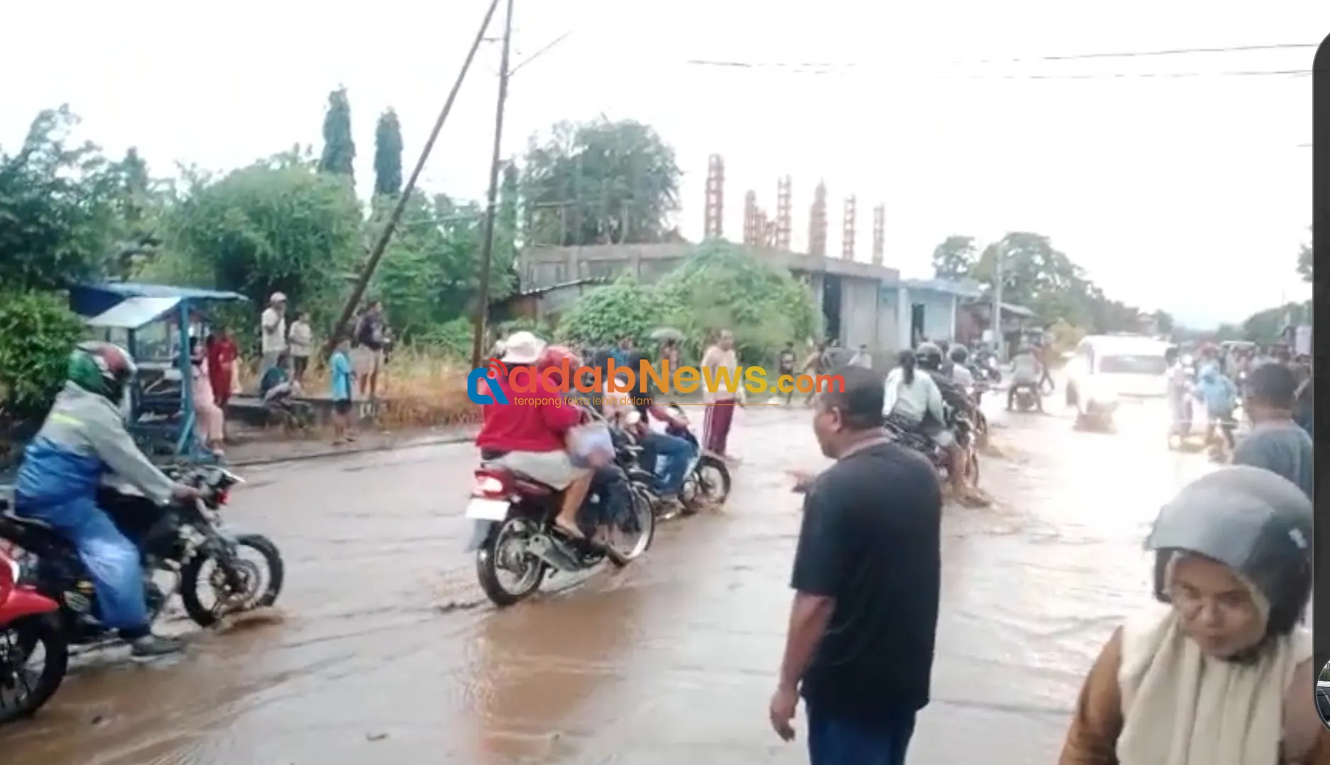 Hujan Lebat Lebih dari Satu Jam, Sebagian Besar Kota Lewoleba Terendam Banjir