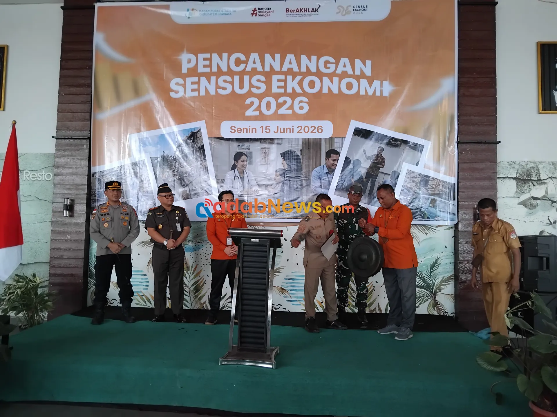 Pemukulan Gong Tandai Pencanangan Sensus Ekonomi 2026 di Lembata